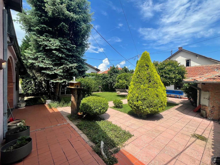 Prodaja Kuća, 385m2, 198.000€ Leskovac Indomio.rs