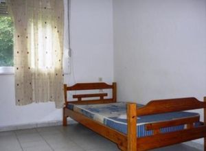 Studio/Γκαρσονιέρα, Κέντρο