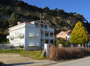 Μονοκατοικία προς πώληση Χώρα Ζακύνθου 360 τ.μ. 6 Υπνοδωμάτια Νεόδμητο