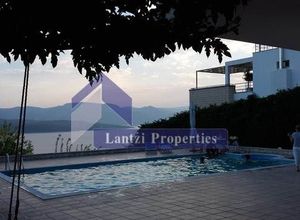 Βίλλα προς πώληση Μαλεσίνα 390 τ.μ. 6 Υπνοδωμάτια