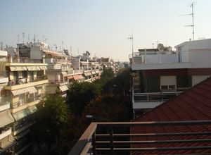 Studio Flat, Kato Toumpa