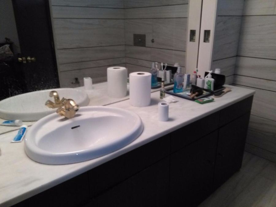 Photo 103816978