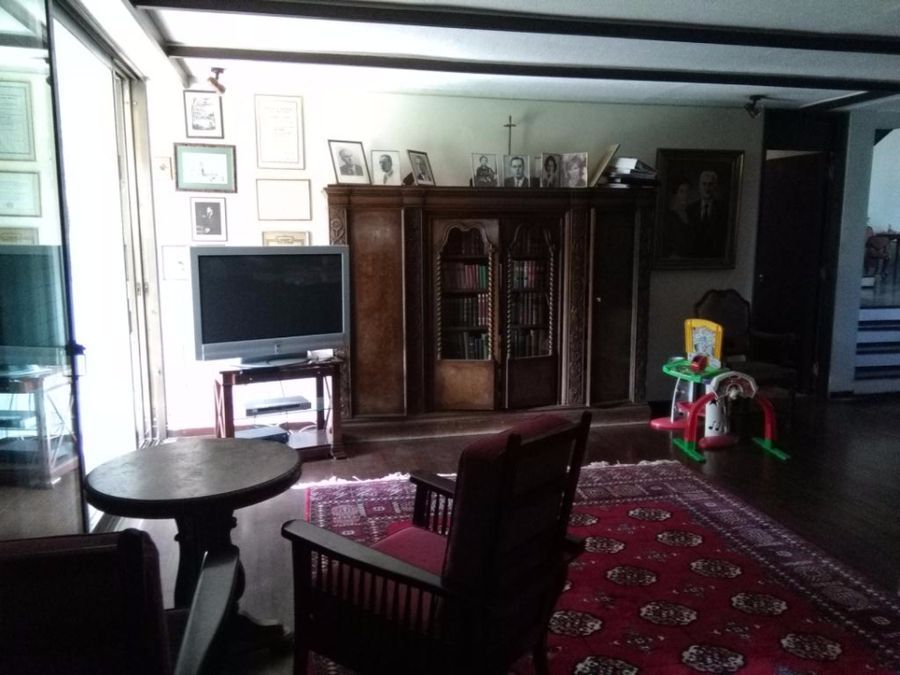Photo 103977334