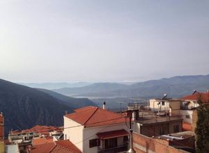 Μονοκατοικία προς πώληση Δελφοί 120 τ.μ. 3 Υπνοδωμάτια