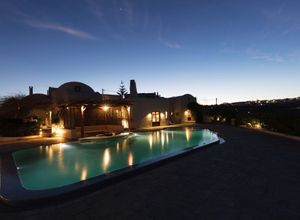 Διαμέρισμα προς πώληση Σαντορίνη 400 τ.μ. 6 Υπνοδωμάτια