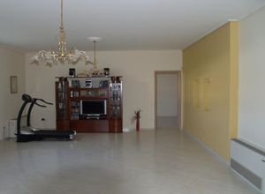 Photo 105717118