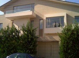 Detached House, Pigadakia