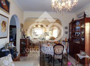 Detached House, Konstantinopolitika