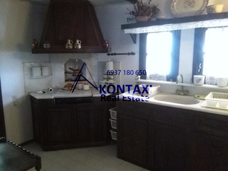 Photo 110607937