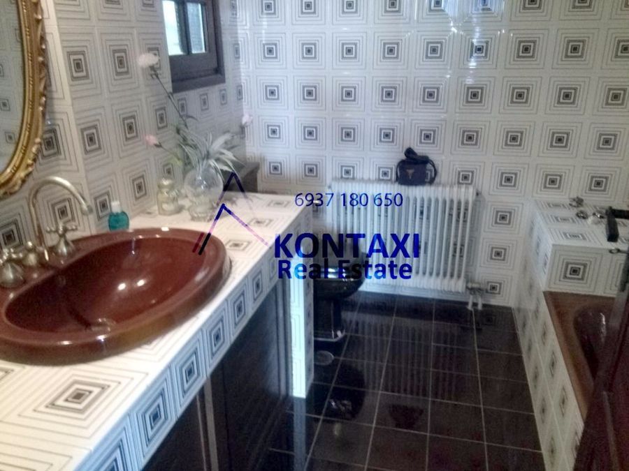 Photo 110665192