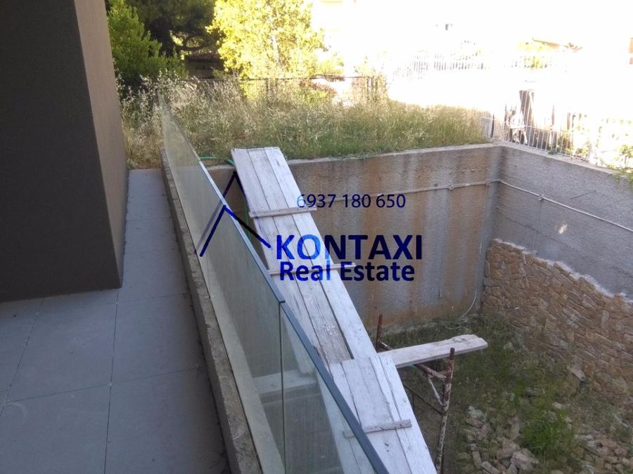 Photo 111535945