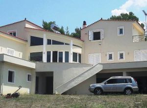 Μονοκατοικία προς πώληση Πίσια (Λουτράκι-Περαχώρα) 400 τ.μ. 4 Υπνοδωμάτια Νεόδμητο