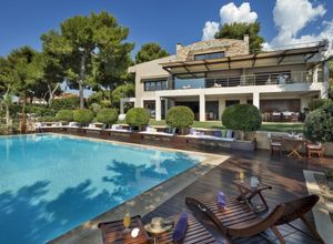 Βίλλα προς πώληση Άγιοι Θεόδωροι 600 τ.μ. 1 Υπνοδωμάτιο