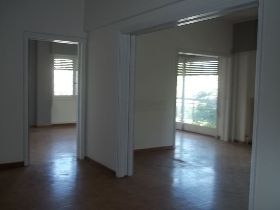 Photo 114095878