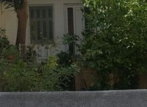 Detached House, Poros