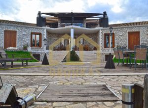 Βίλλα προς πώληση Αιγιάλεια 420 τ.μ. 4 Υπνοδωμάτια