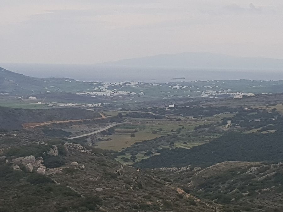 Plot Paros