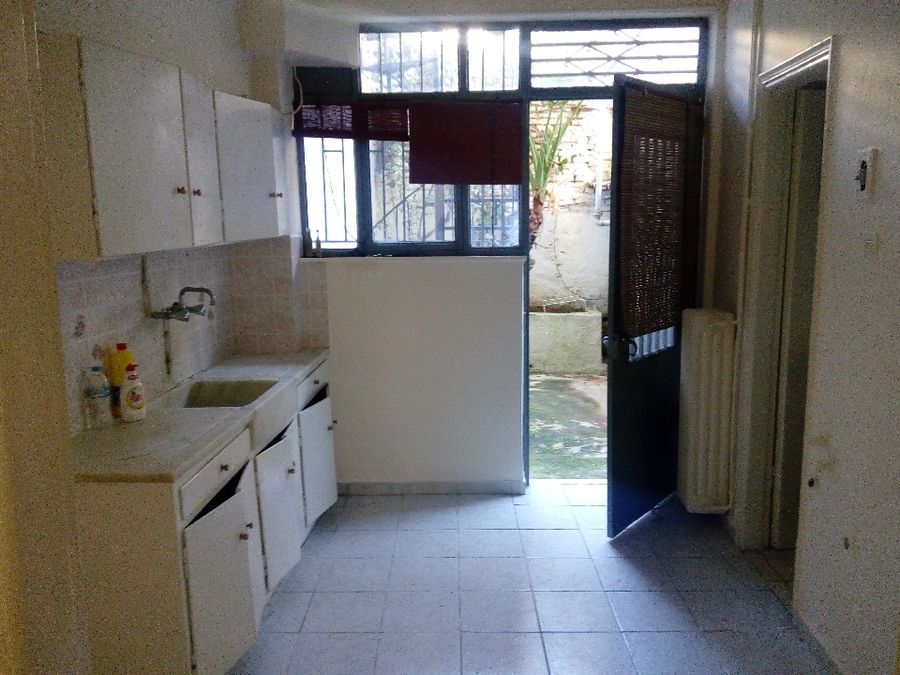 Photo 128713807