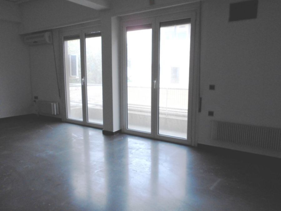 Photo 128723194