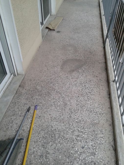 Photo 128837032