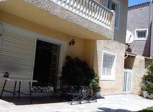 Μεζονέτα, Διώνη