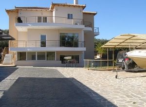 Μονοκατοικία προς πώληση Άγιος Αδριανός (Νέα Τίρυνθα) 268 τ.μ. 1 Υπνοδωμάτιο Νεόδμητο