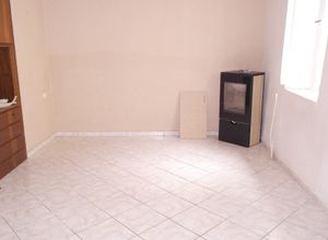 Apartment, Pentakosia