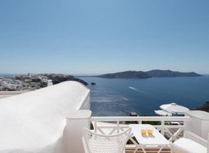 Βίλλα προς πώληση Οία (Σαντορίνη) 180 τ.μ. 3 Υπνοδωμάτια