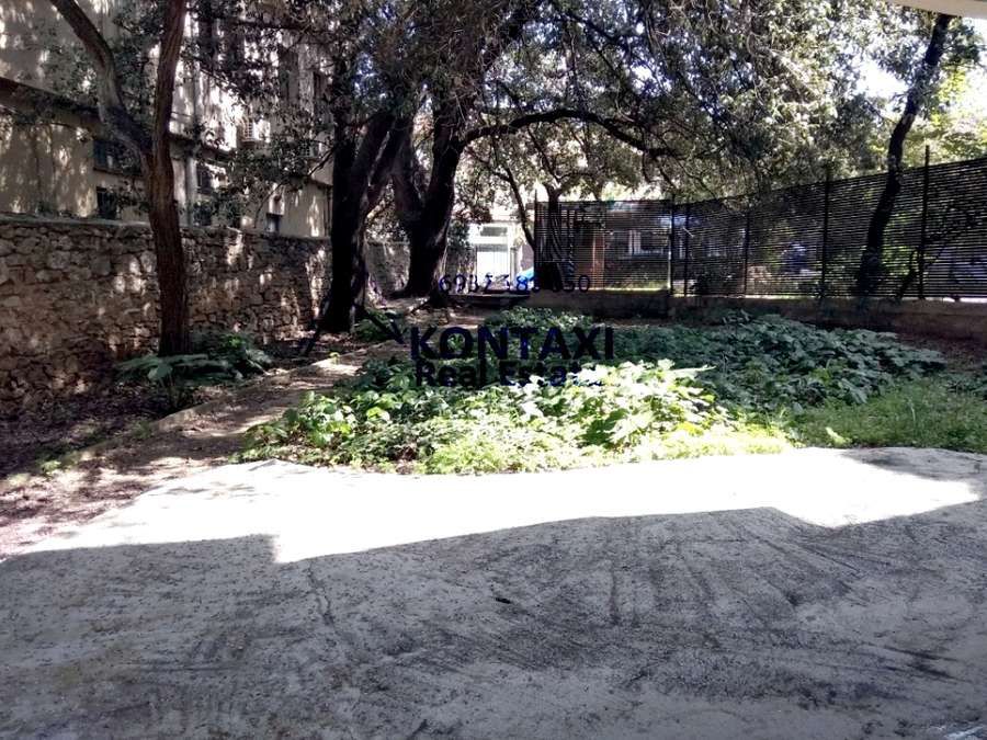 Photo 132098233