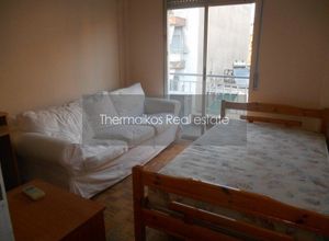 Studio/Γκαρσονιέρα, Άνω Τούμπα