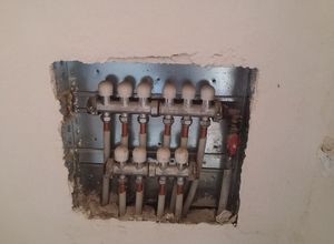 Κτίριο προς πώληση Κέντρο (Κερατέα) 1.532 τ.μ. 1 Υπνοδωμάτιο