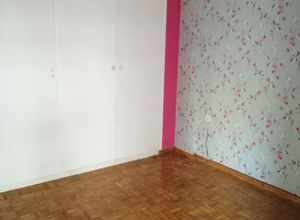 Photo 133933216