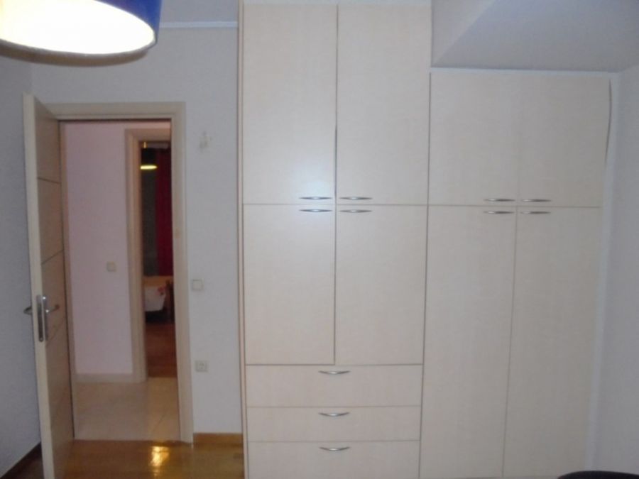 Photo 136229914