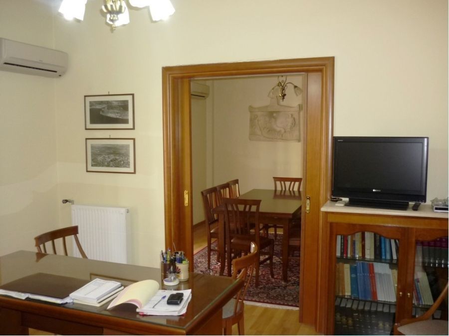 Photo 137324356
