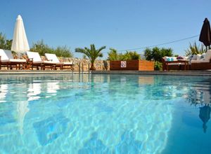 Villa for sale Akrotiri 200 m<sup>2</sup> 4 Bedrooms New development