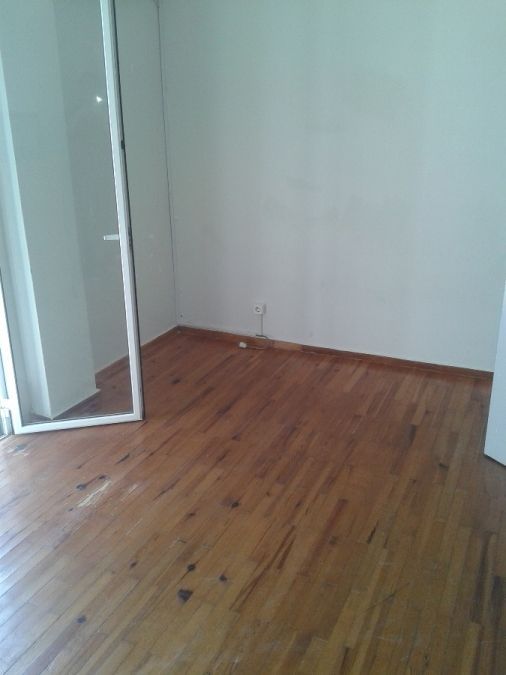 Photo 143887054