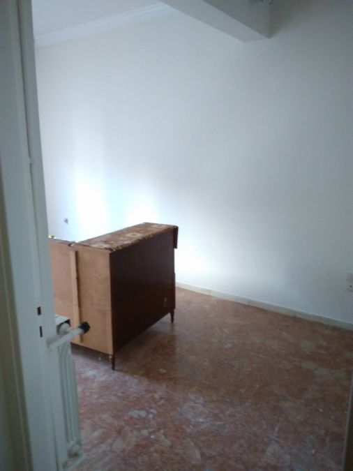 Photo 144170035