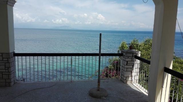 Photo 144340735