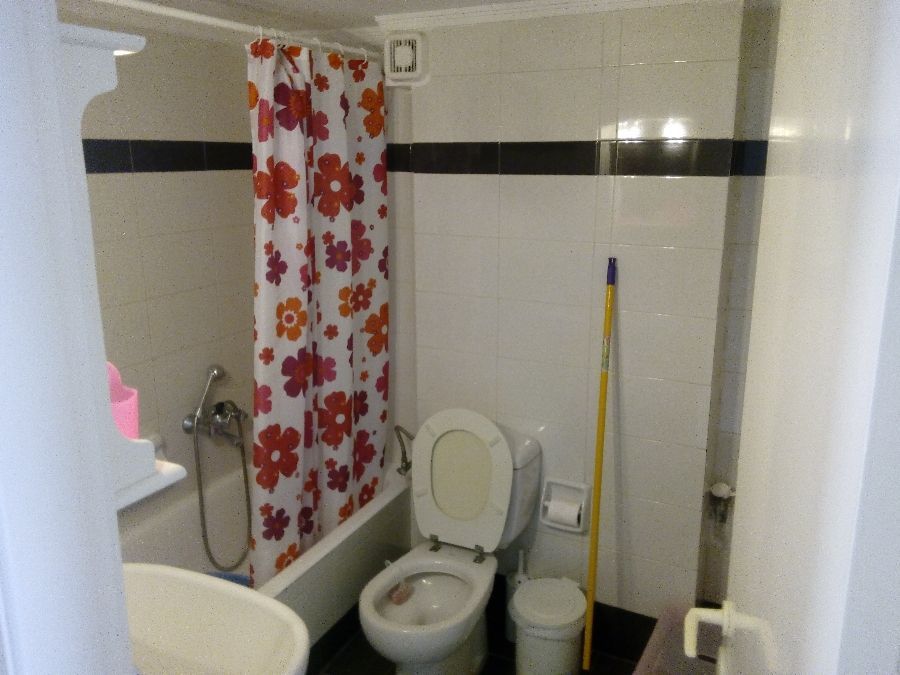 Photo 145615663