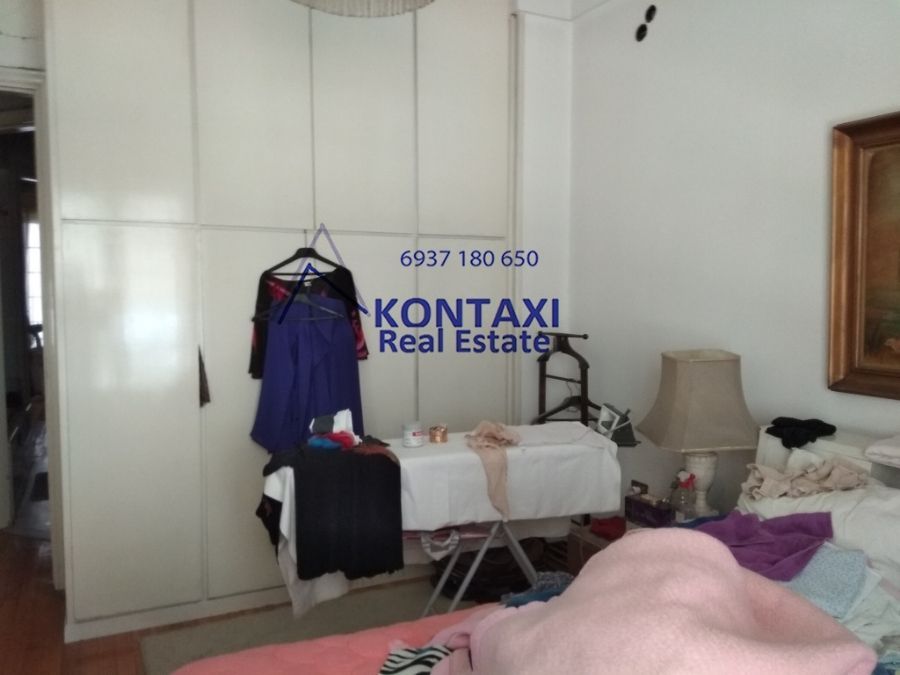 Photo 146026924