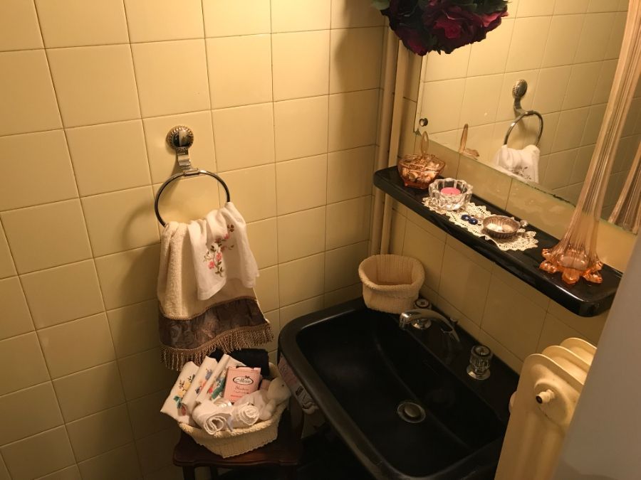 Photo 146050357
