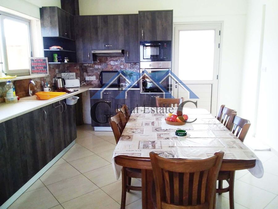 Снимка 185005156