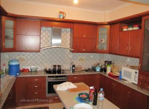 Detached House, Litochoro
