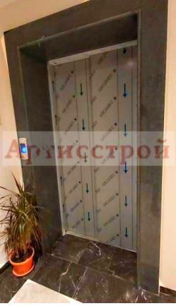 Photo 244085530