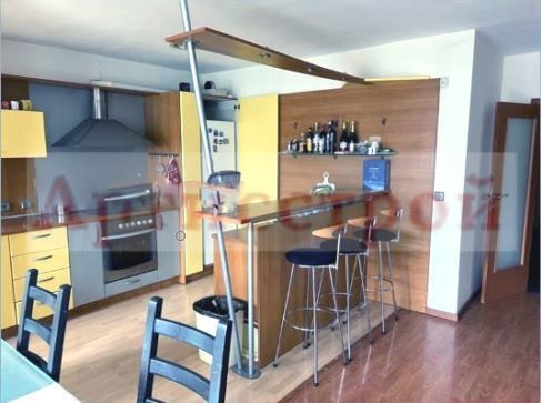 Photo 247513939