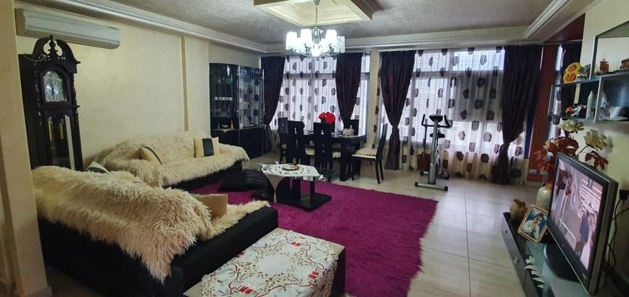 Photo 247884094