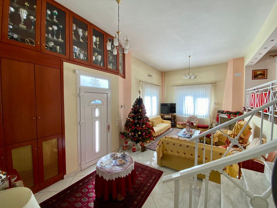 Photo 248886292