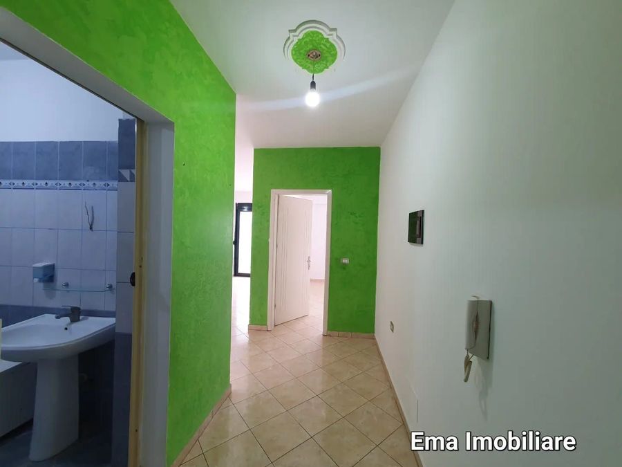 Photo 252997534