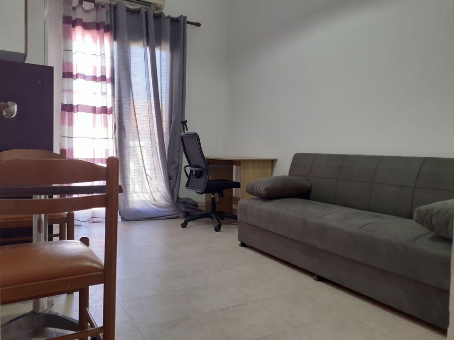 Photo 263351875