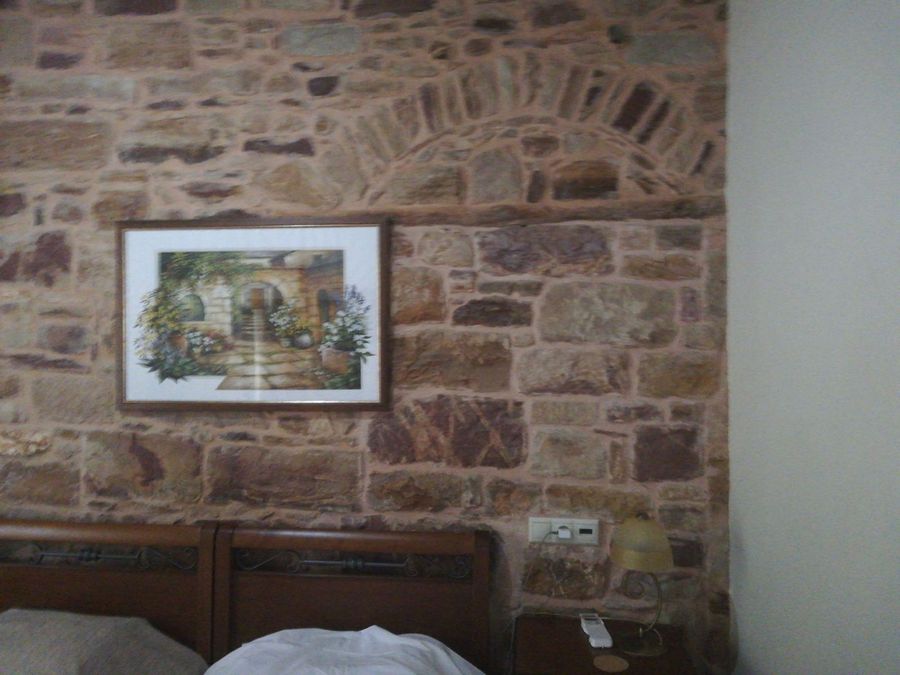 Photo 266198527